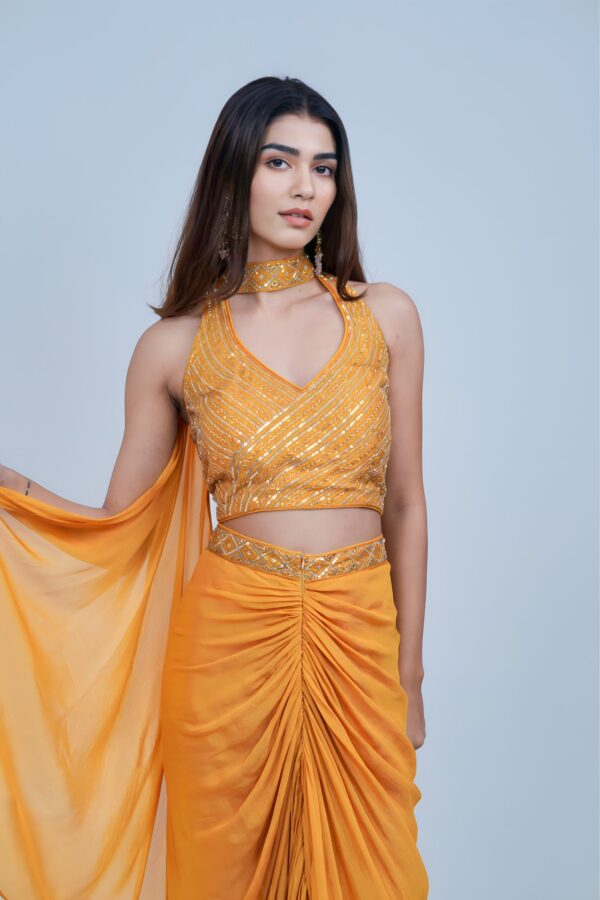 Glamorous Halter Neck Pleated Skirt Set