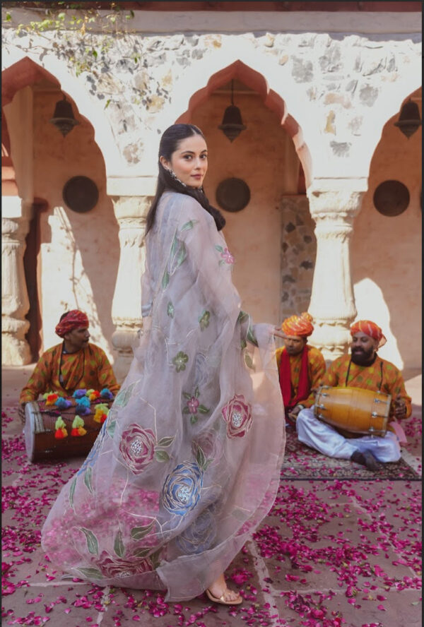 Silver Grey embroidered kurta set