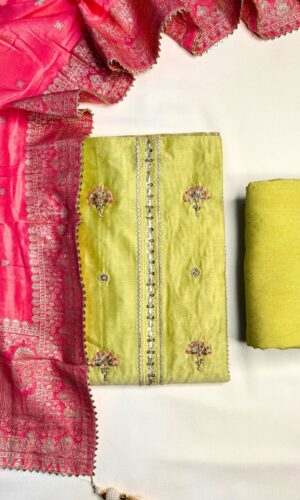 Elegant Maheshwari Silk Traditional Suit with Contrast Banarasi Dupatta