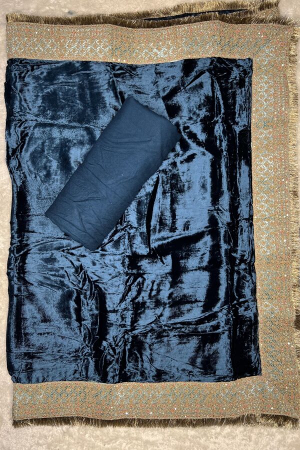 Double Contrast Pakistani Velvet Suit