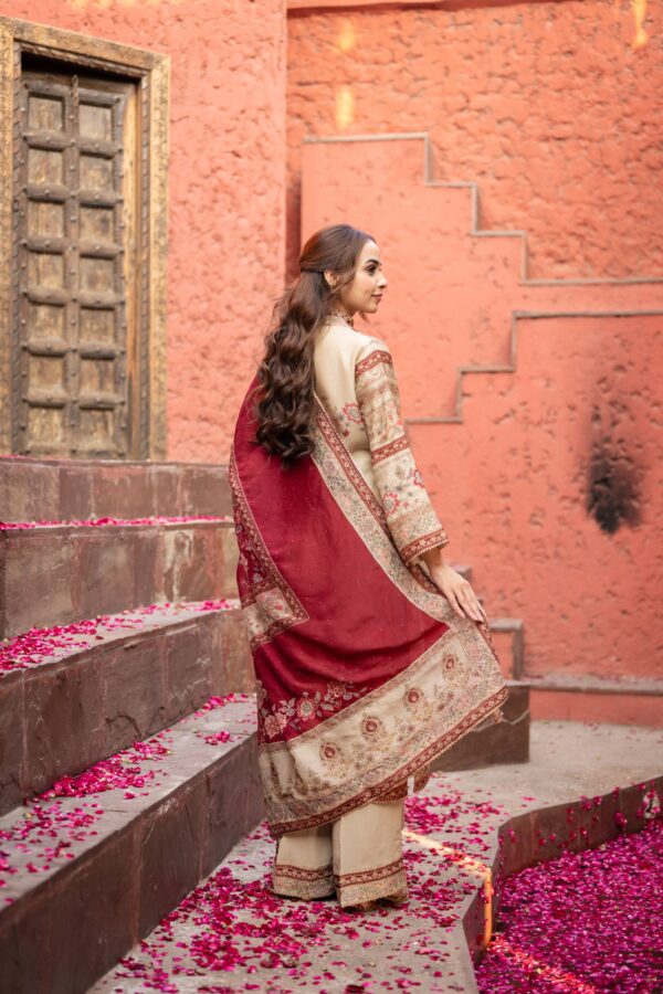 Cream Pakistani Digital Printed Suit With Touch of  Contrast