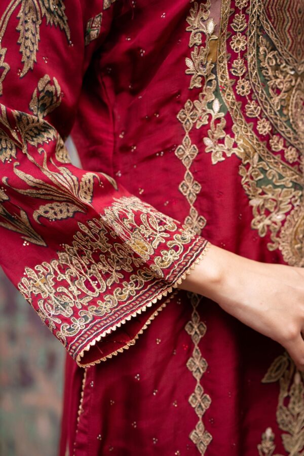 Subtle Maroon Straight Plazo Suit With Sleek Prints