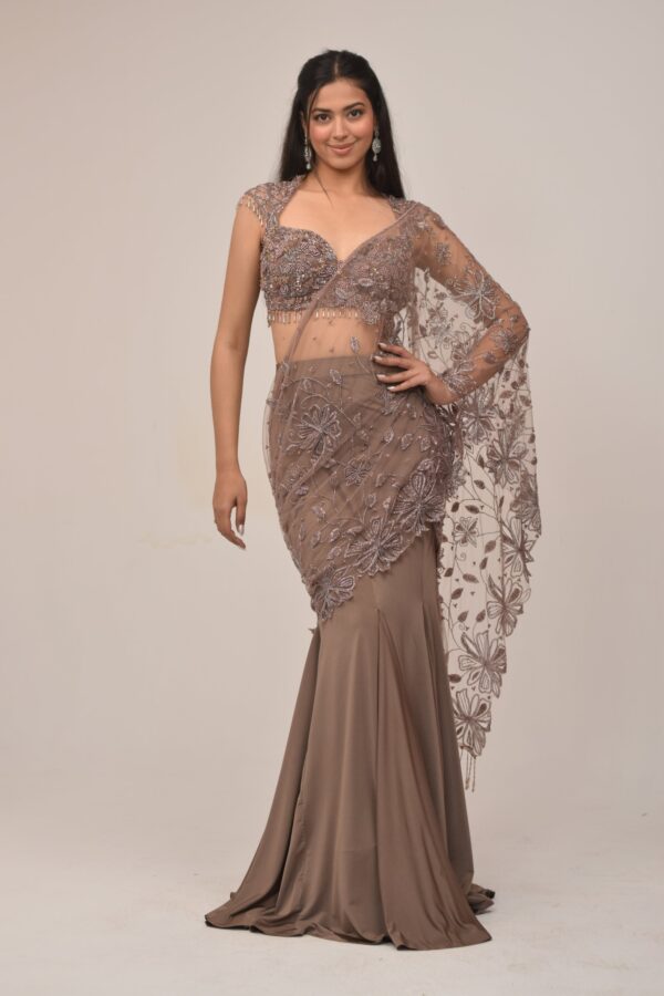 Elegant Mauve Embroidered Mermaid Saree Set