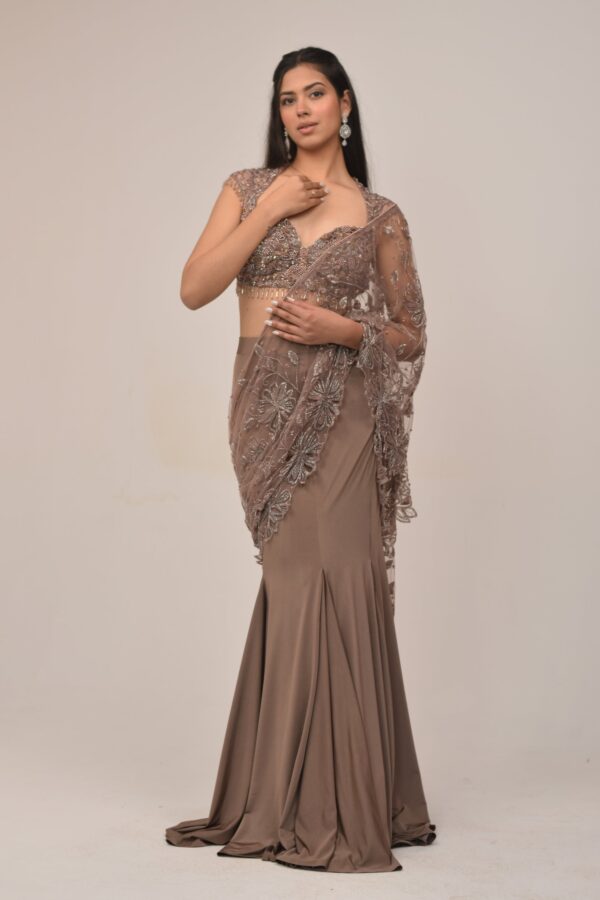 Elegant Mauve Embroidered Mermaid Saree Set