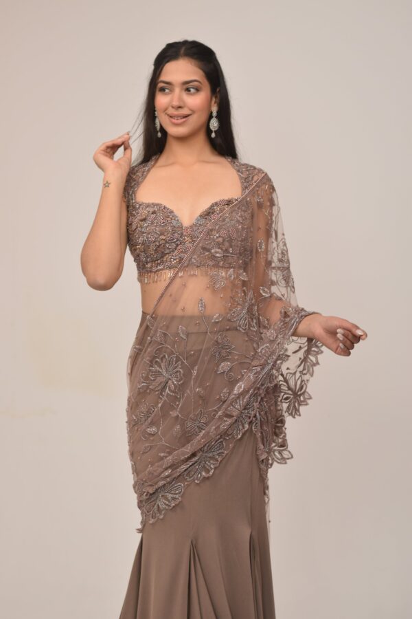 Elegant Mauve Embroidered Mermaid Saree Set
