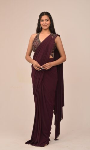 Exquisite Halter Neck Intricate Drape Set