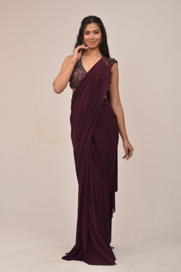 Exquisite Halter Neck Intricate Drape Set