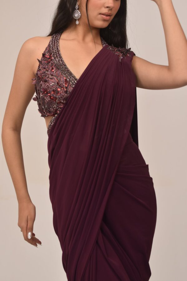 Exquisite Halter Neck Intricate Drape Set