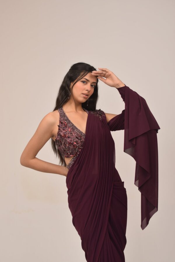 Exquisite Halter Neck Intricate Drape Set
