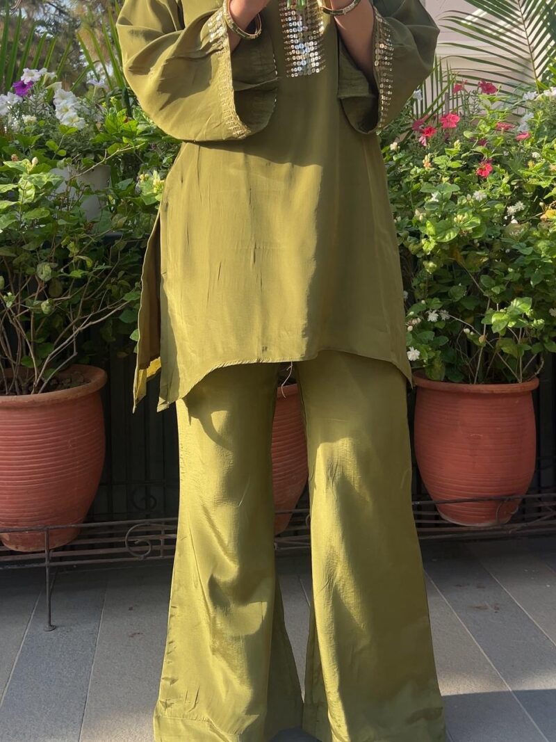 Olive muse co-ord set.