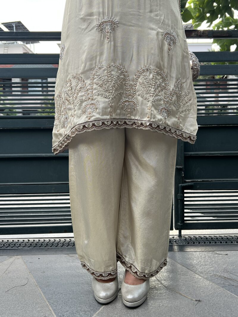 Elegant twin embedded co-ord set