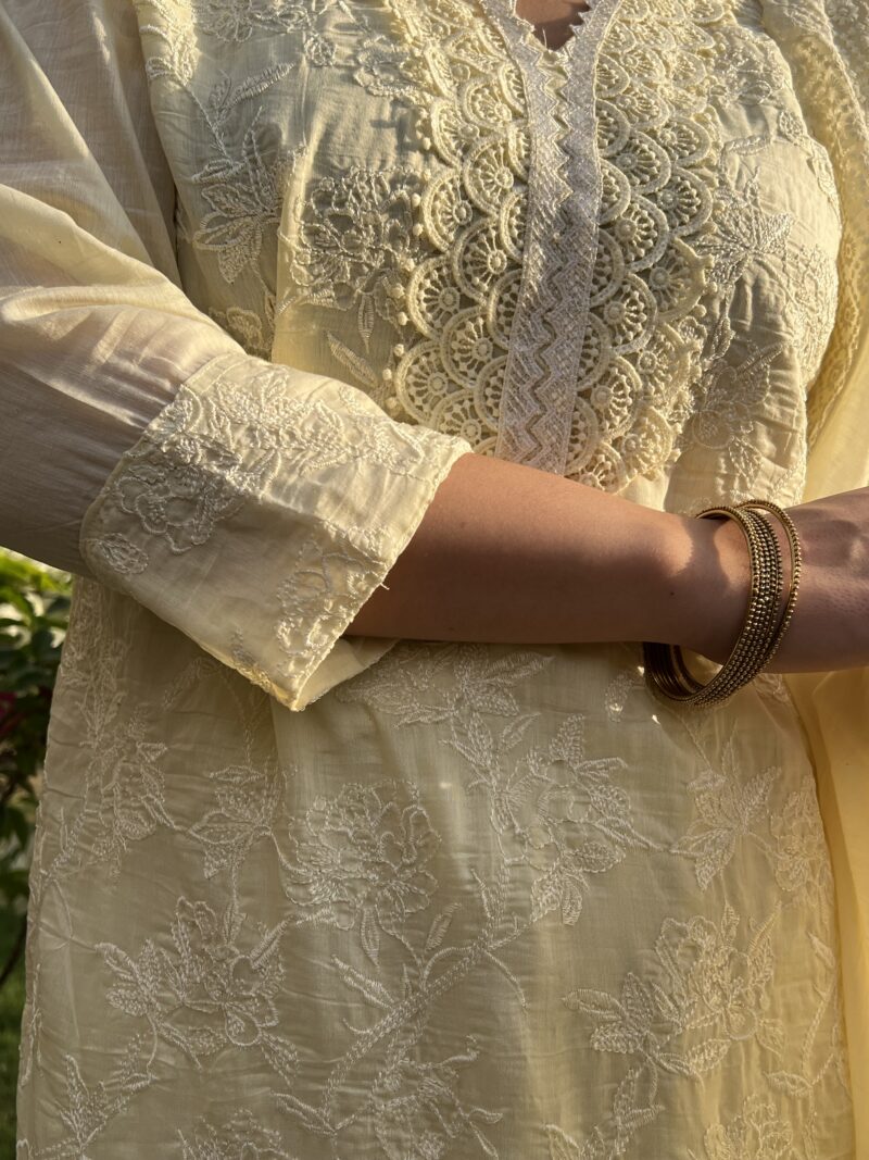 Soft Ivory chikankari suit set with dupatta