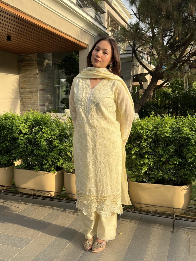 Soft Ivory chikankari suit set with dupatta