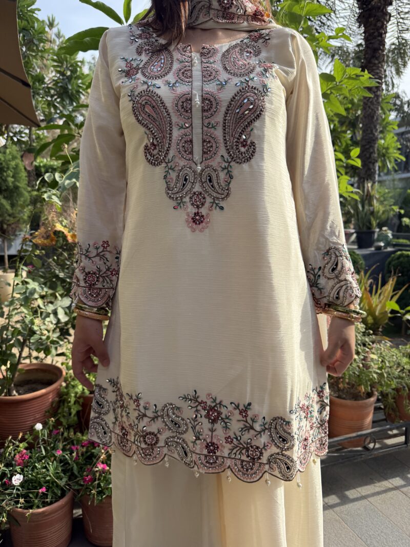 Classic ivory bloom suit set with dupatta