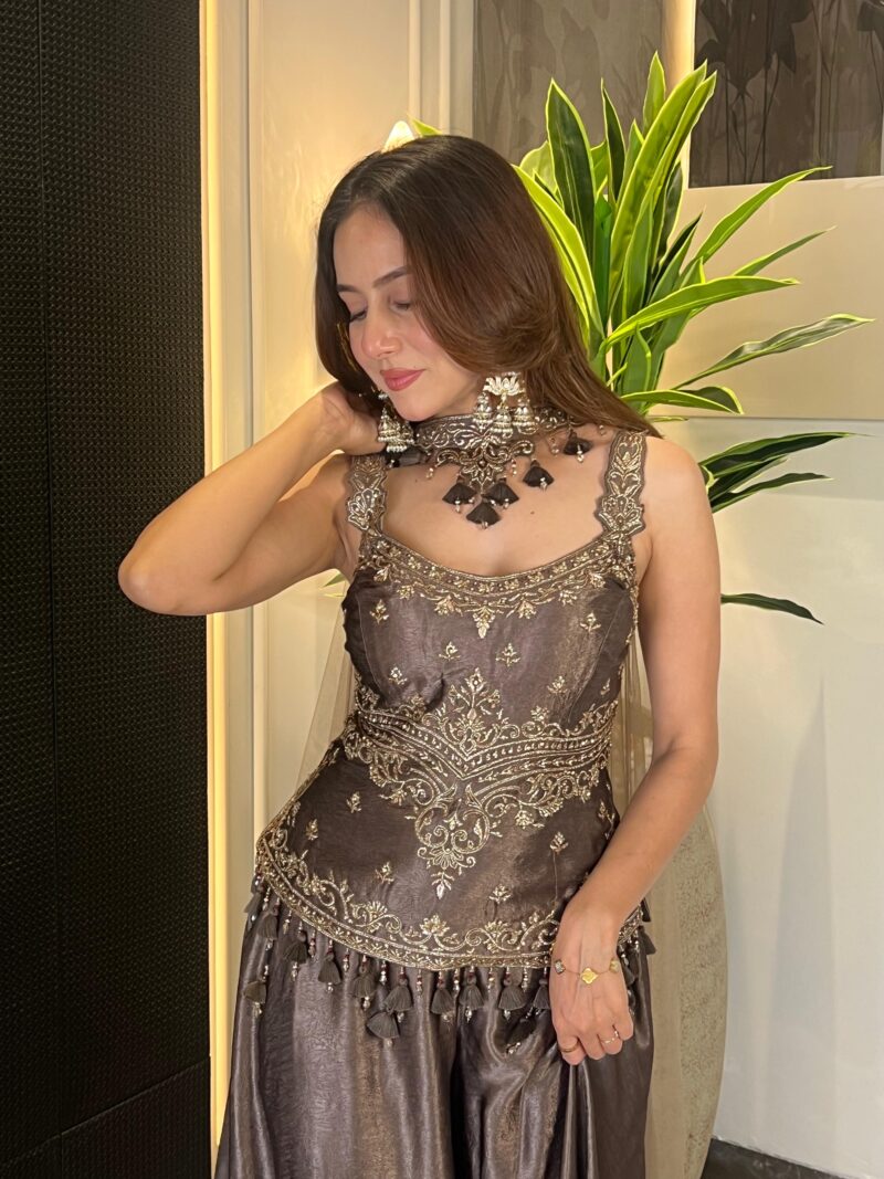 Mocha statement embellished set